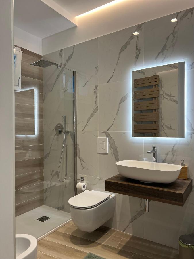 Tulip Luxury Howme Бари Экстерьер фото